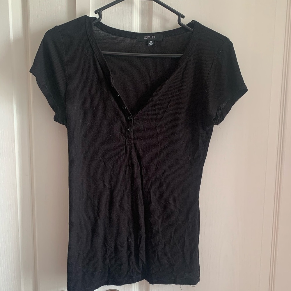 Black V neck tee